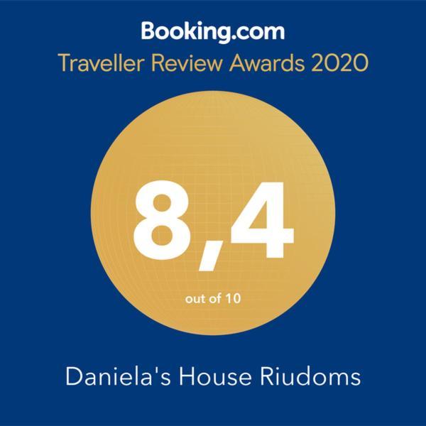 לינה וארוחת בוקר Daniela'S House Riudoms מראה חיצוני תמונה